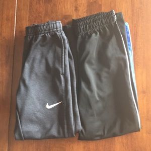 Boys pair sweat pants size 6